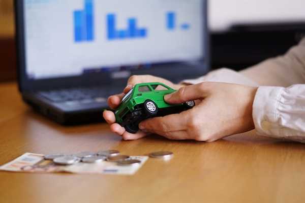 Online Motorsport Auctions vs Traditional Bidding