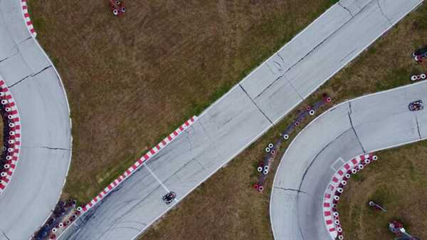Exploring Road Courses: The Best Tracks for Sports Car Enthusiasts